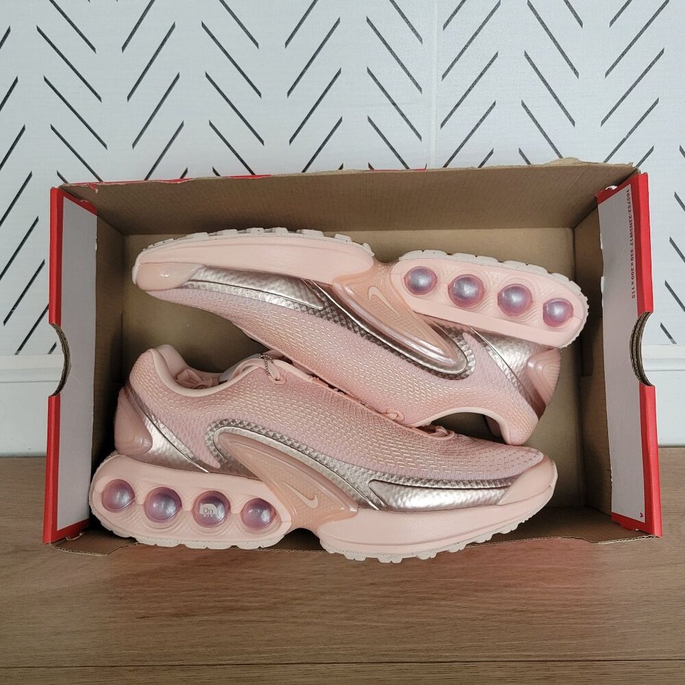 ✨Nike Air Max DN Low Sz 9.5 Women's Shoes Sneakers Washed Peach Coral HV4861-601 - Picture 8 of 10